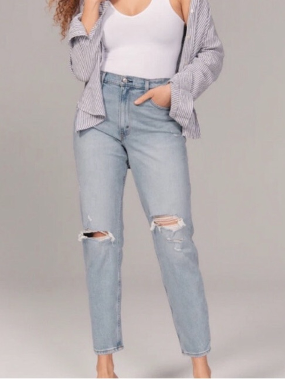Abercrombie & Fitch The Mom High Rise Jeans